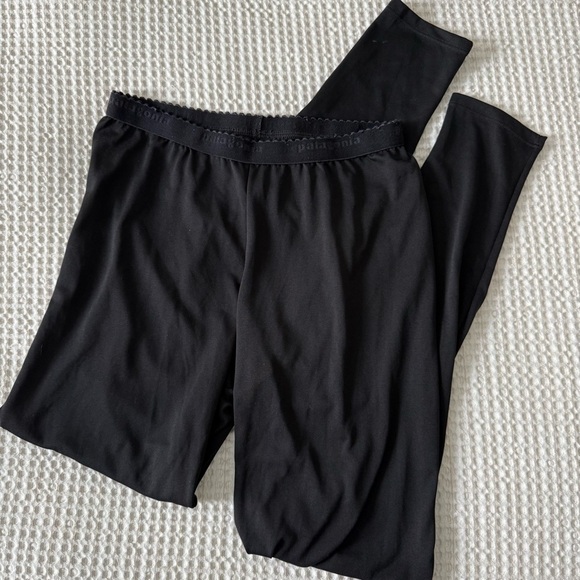 Patagonia Women's Black Performance Baselayer leggings - Picture 1 of 4